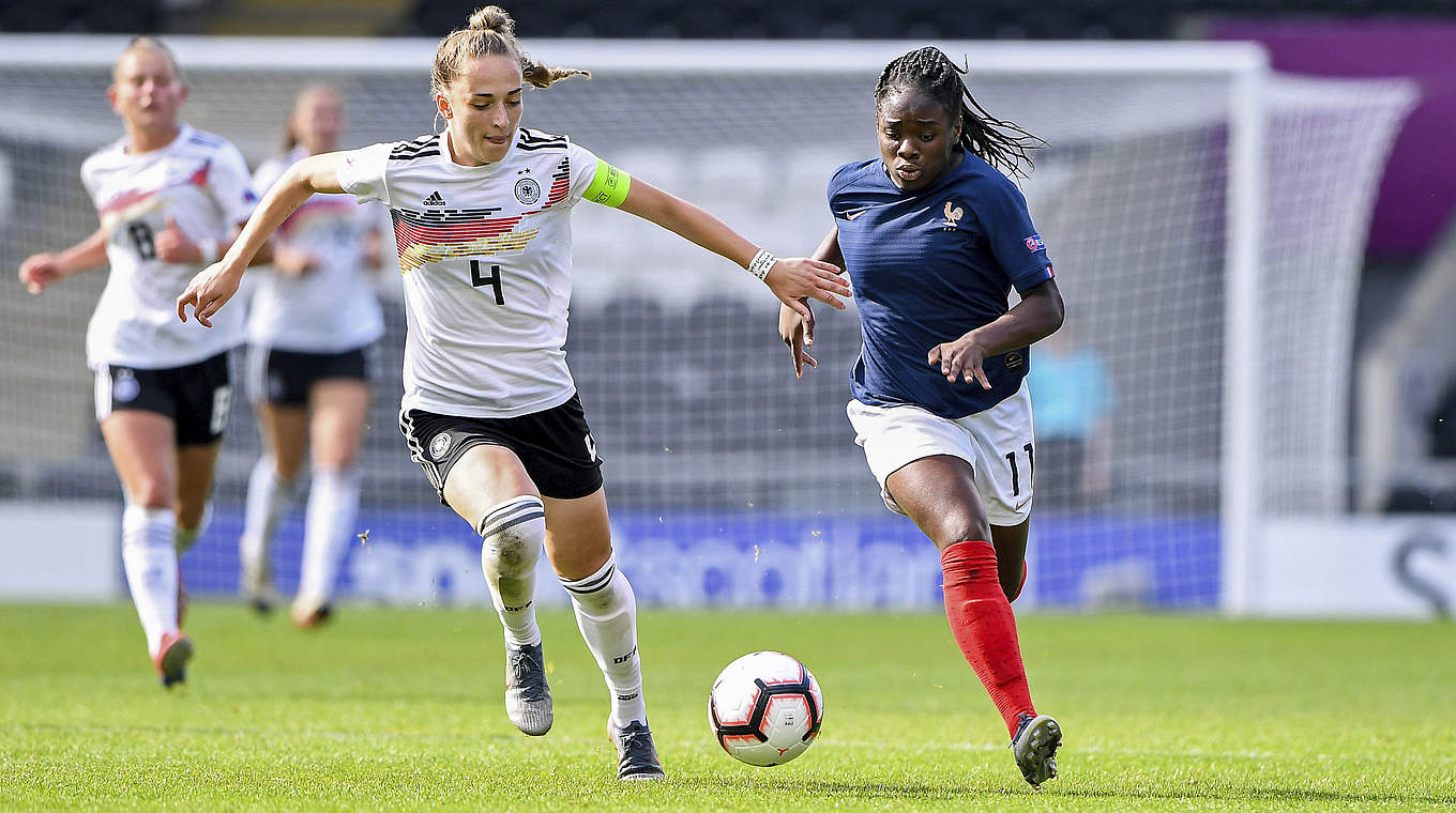 Captain Sophia Kleinherne put in a strong defensive showing. © ©SPORTSFILE