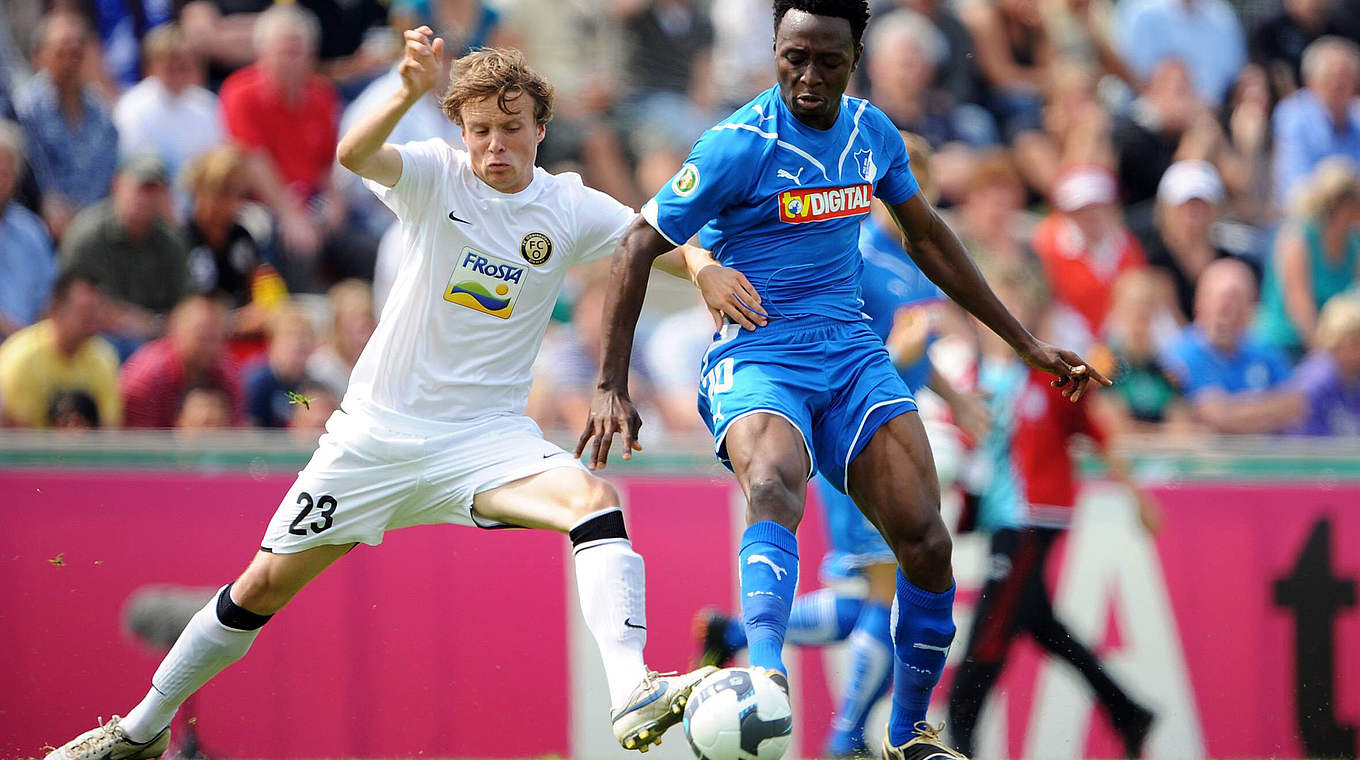 "Das Jersey unbedingt behalten": Block (l.) beim Pokaldebüt gegen Hoffenheim 2009 © imago sportfotodienst