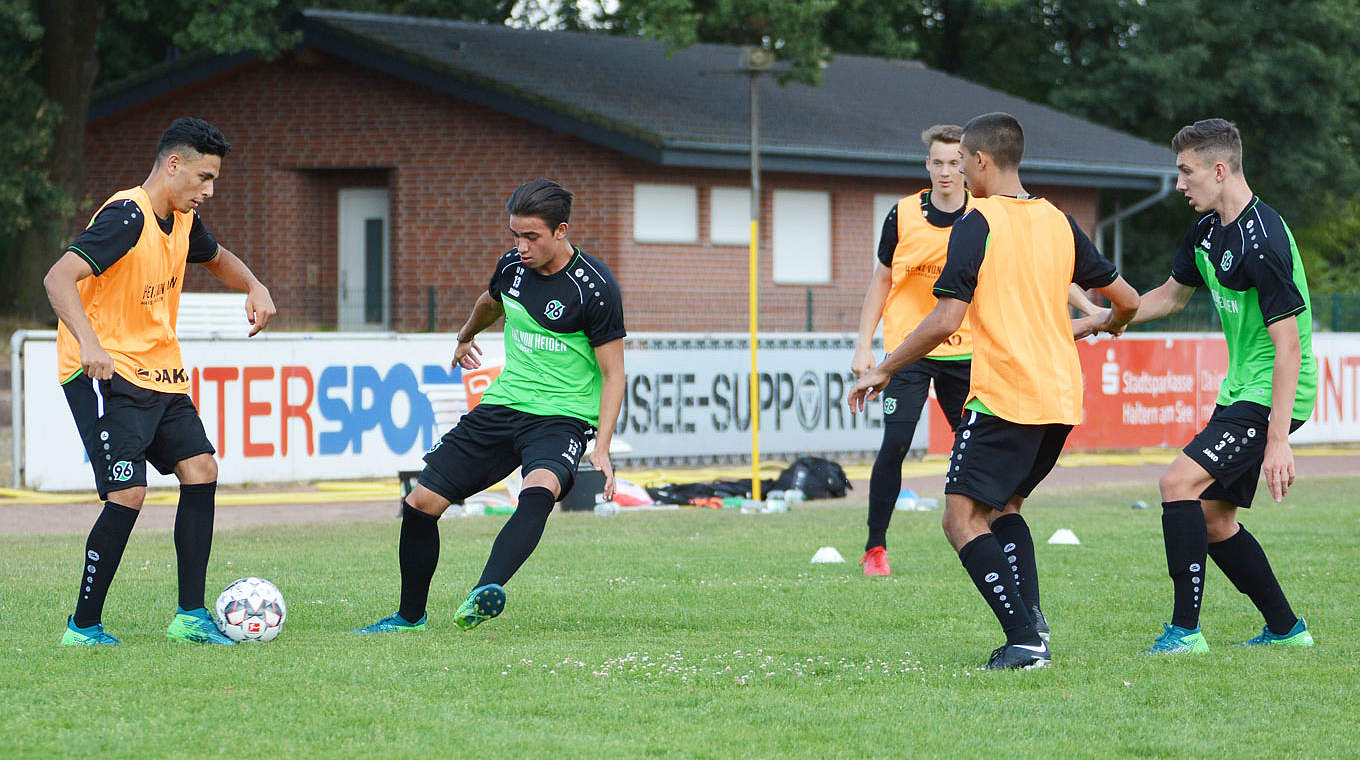 Trainiert im Trainingslager unter extremen Bedingungen: die U 19 von Hannover 96 © DFB