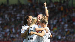 Alex Popp bagged a first-half hat-trick against Montenegro © GettyImages