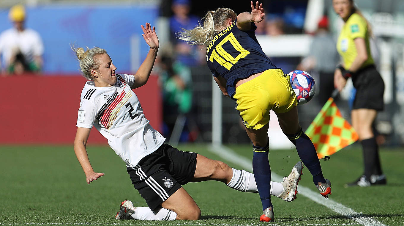 "Wir wollen bezüglich Caro kein Risiko eingehen" Bundestrainerin Voss-Tecklenburg © 2019 Getty Images