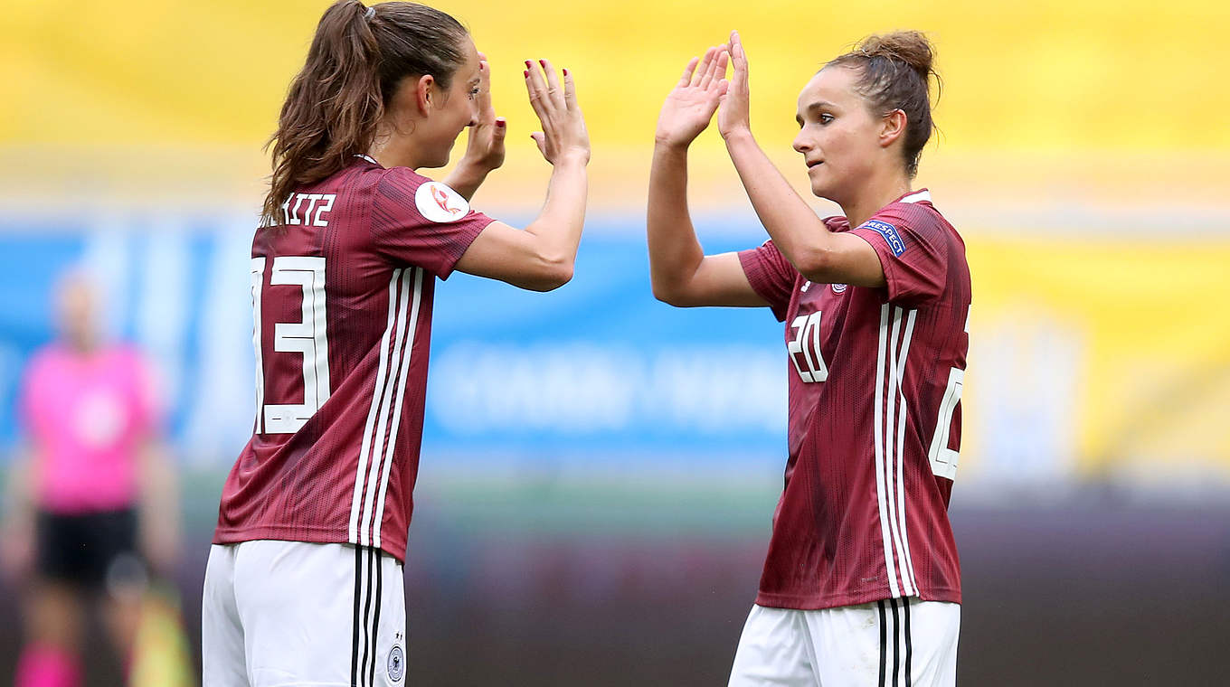 Platz 1 und 2 beim Voting zur "Spielerin des Spiels": Sara Däbritz (l.) und Lina Magull © Getty Images