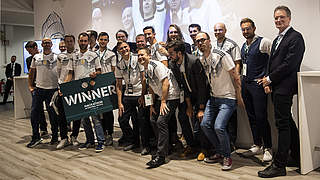 Strahlende Gewinner: Nach einer langen Nacht gewinnt Deutschland den Hackathon © Getty Images