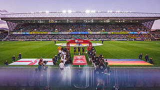 Ausverkauftes Stadion, viele TV-Zuschauer: die DFB-Auswahl im Windsor Park in Belfast © DFB / PHILIPPREINHARD.COM, 2019