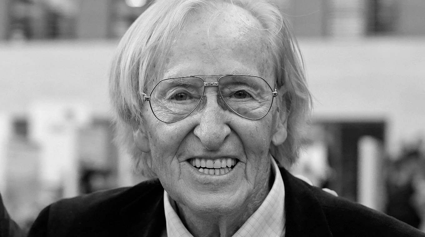 Im Alter von 93 Jahren im Beisein der Familie  gestorben: Trainerlegende Rudi Gutendorf © 2014 Getty Images