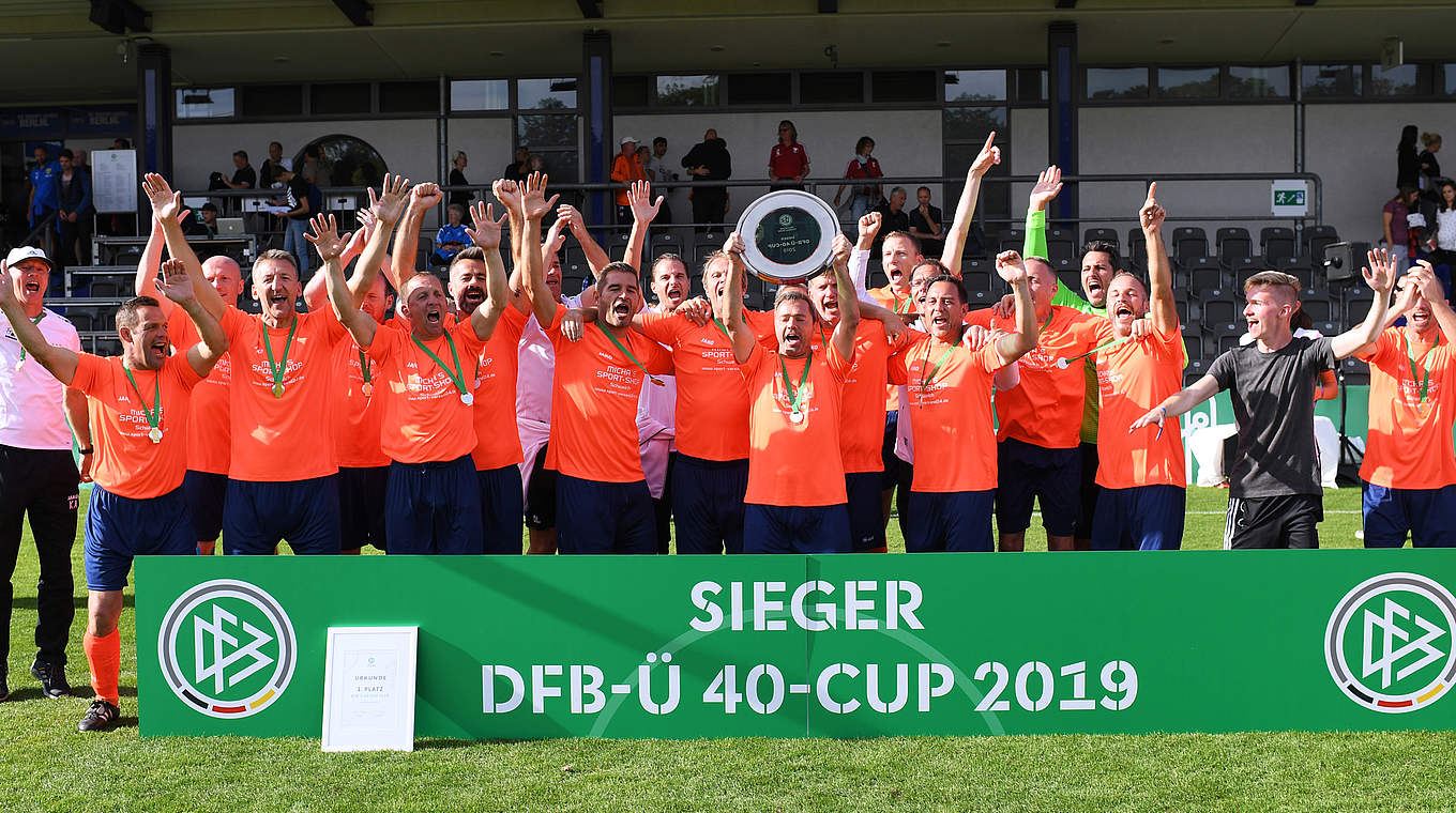 Sieg im Elfmeterschießen: Vorjahresfinalist SG Mittelmosel Leiwen holt den Titel 2019 © 2019 Getty Images