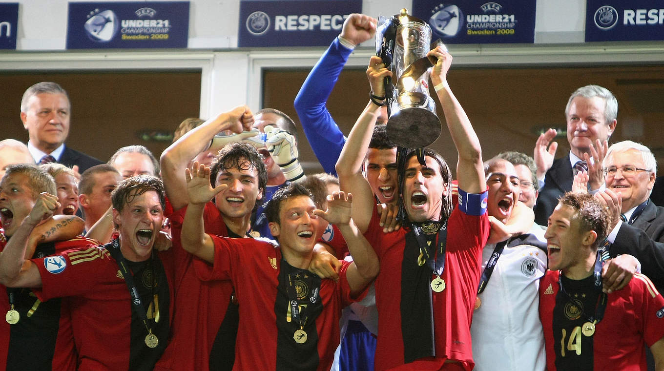 Premierentitel: Erster EM-Triumph 2009 mit sechs späteren Weltmeistern von 2014 © Getty Images