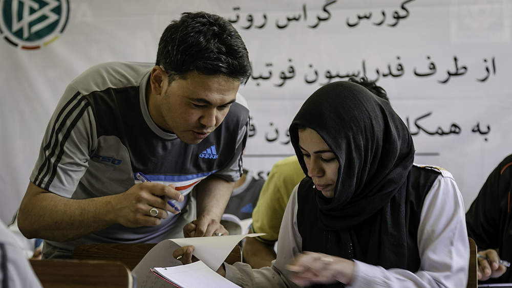 International Sports Promotion: A coaching course for junior instructors in Afghanistan 2014 © GIZ Oliver Becker