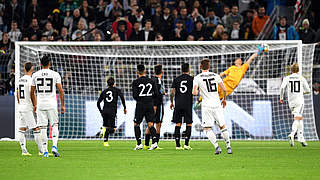 Halstenberg hits the bar in the first half © GettyImages