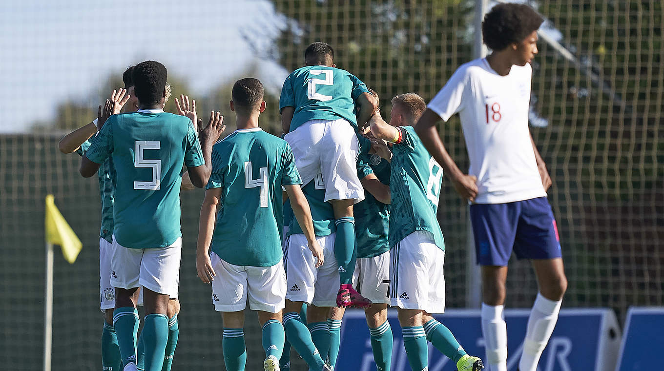 Obenauf: Die U 17 jubelt über das 2:1 gegen England © 2019 Getty Images