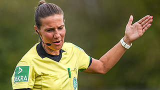 Leitet ihr 31. Spiel in der Frauen-Bundesliga:  Schiedsrichterin Nadine Westerhoff © Imago