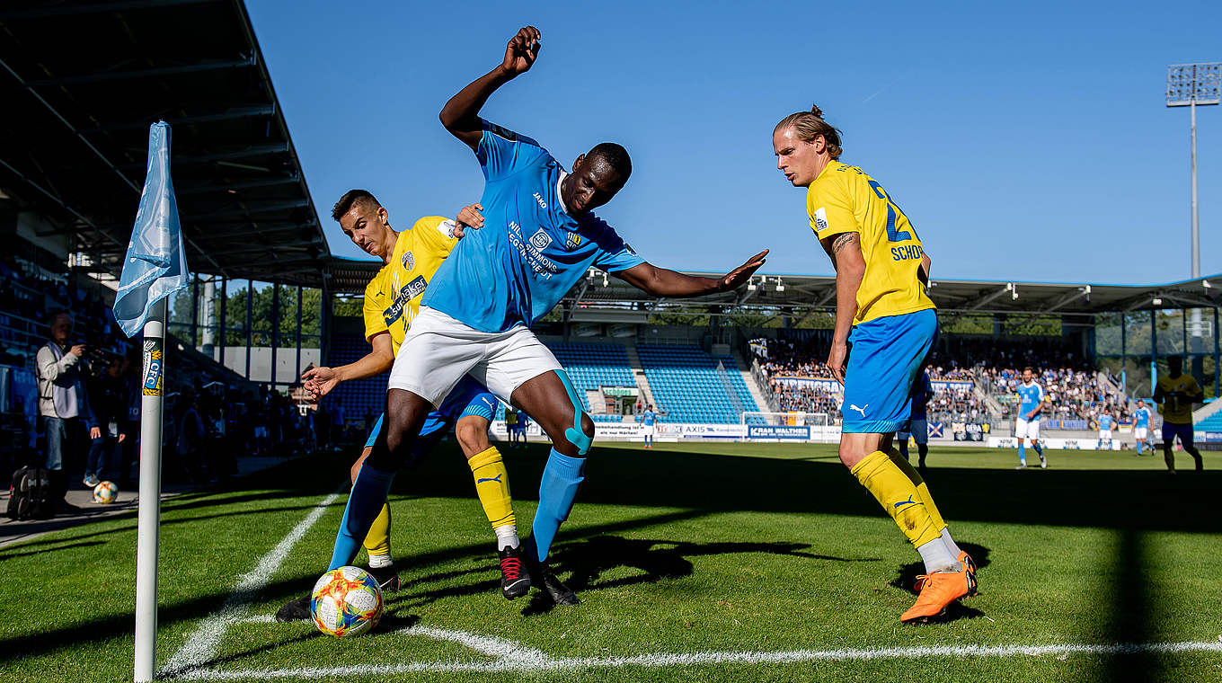 Bonga (M.): "Dass wir gegen gute Mannschaften bestehen können, macht uns Mut" © Getty Images