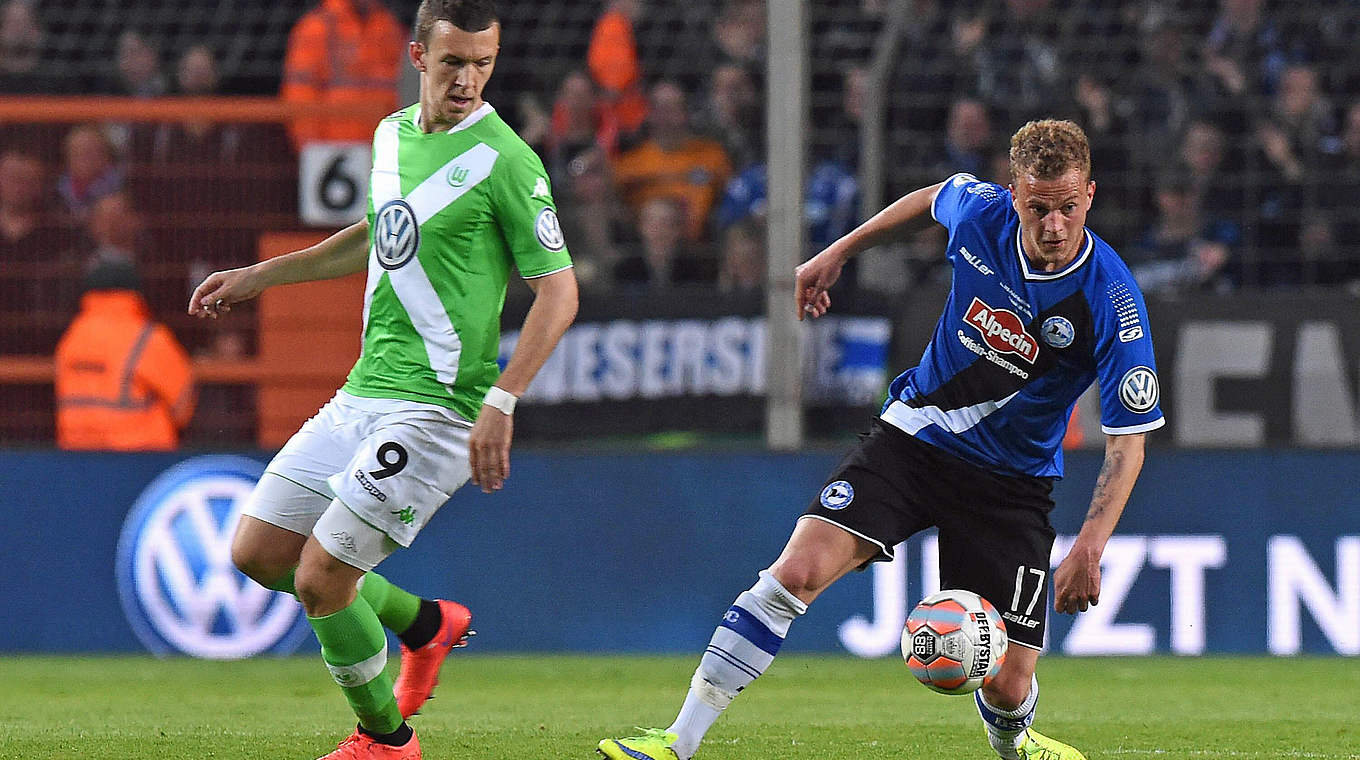 Hemlein (r.) mit Bielefeld im Halbfinale: "Pokalsaison 2014/2015 war phänomenal" © imago/Revierfoto