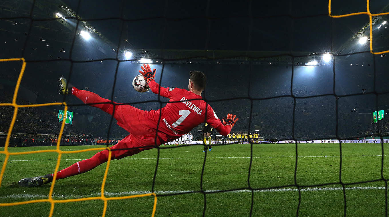 Iconic picture: BVB fell to a penalty shoot-out loss in front of their fans © Getty Images