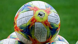 Der Ball ruht in der 3. Liga: Die Spieltage 28 und 29 werden verlegt © imago images/foto2press