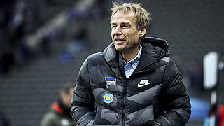 Hertha BSC head coach Jürgen Klinsmann's coaching licence has been extended.  © 2019 Getty Images