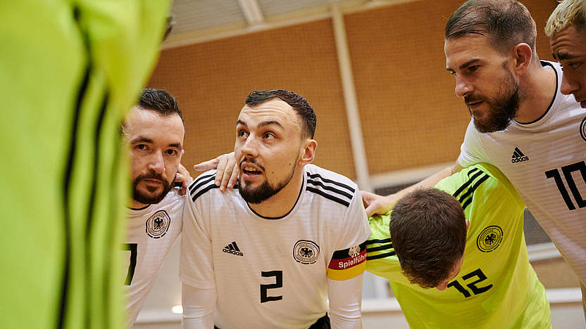 Futsal Kapitan Auf Jeden Fall Weiterkommen