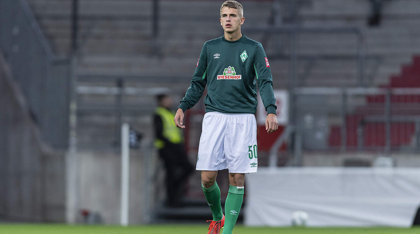 Werder Bremen setzt auf Maik Nawrocki: "Sind mit seiner Entwicklung sehr zufrieden" © imago images/Nordphoto