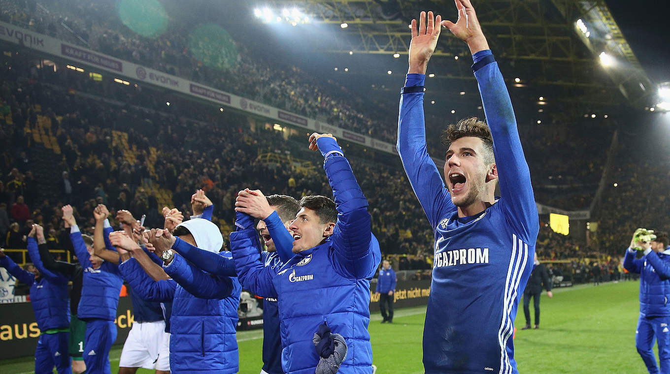 4:4 gegen den BVB, Goretzka (v.) im S04-Trikot: "Emotionales Highlight für die Ewigkeit"
             © 2017 Getty Images