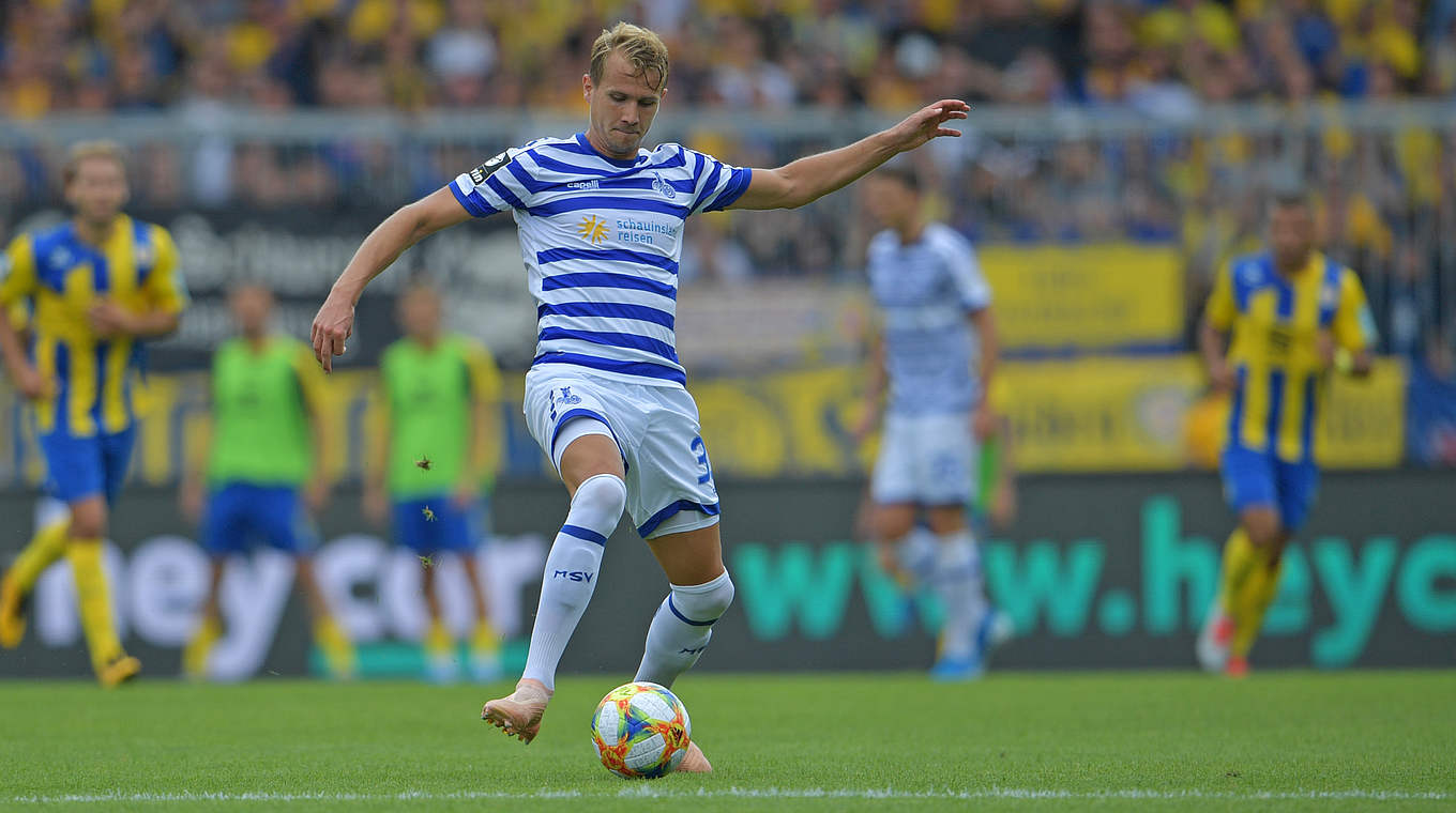 Boeder: "Kein Mensch kann seriös beantworten, wann der Ball wieder rollt" © Getty Images