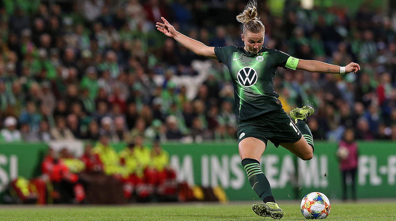 Alexandra Popp verlängert: "Ich fühle mich pudelwohl in Wolfsburg" © 2019 Getty Images