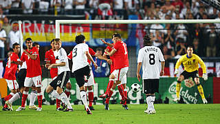 Schuss ins Glück 2008: Michael Ballack trifft gegen Österreich zum Sieg © Getty Images