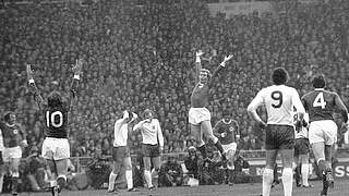 Historisch: Uli Hoeneß (o.) und Co. siegen 1972 erstmals in Wembley gegen England © imago