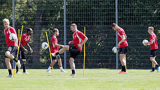 Training, aber wie? Die 21 DFB-Landesverbände haben unterschiedliche Bestimmungen
 © imago images/Herbert Bucco