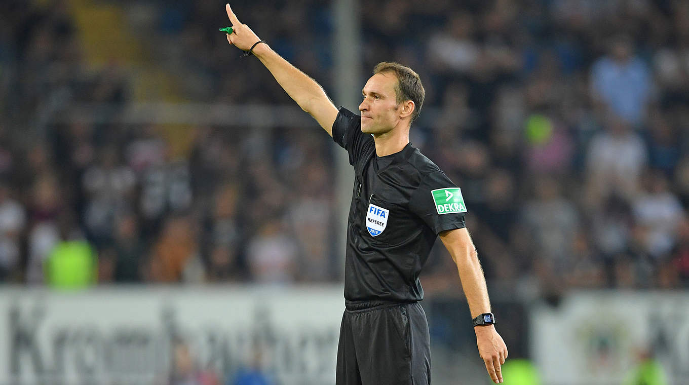 Leitet in Leipzig sein 104. Spiel in der Bundesliga: FIFA-Schiedsrichter Bastian Dankert © Getty Images