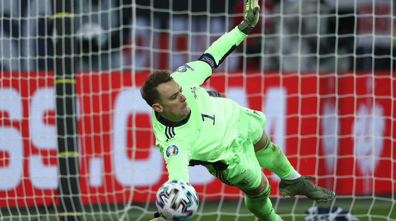 Neuer: "The important thing is that the money goes to where it's needed" © Getty Images
