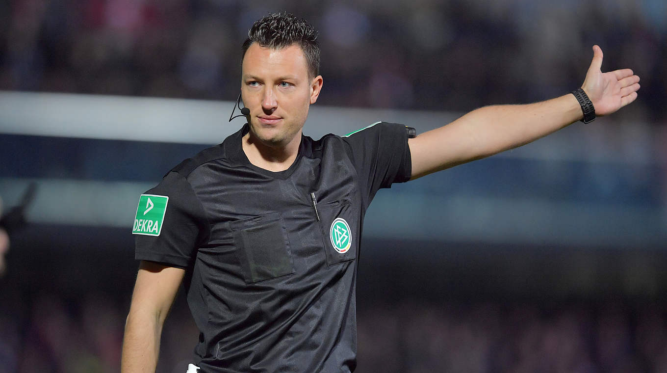 Leitet heute in Leverkusen sein 32. Bundesligaspiel: Referee Sven Jablonski © Getty Images