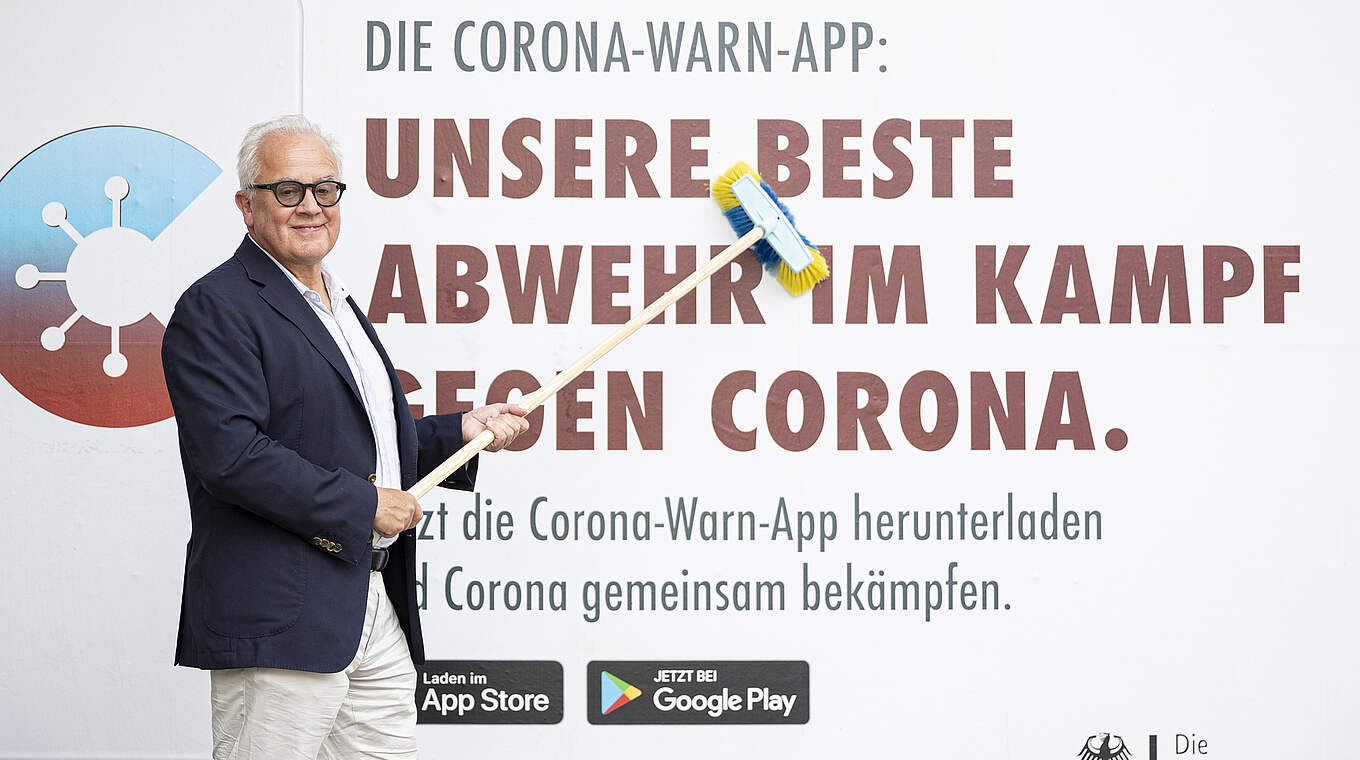 Macht Werbung für die Corona-Warn-App: DFB-Präsident Fritz Keller © Thomas Böcker/DFB