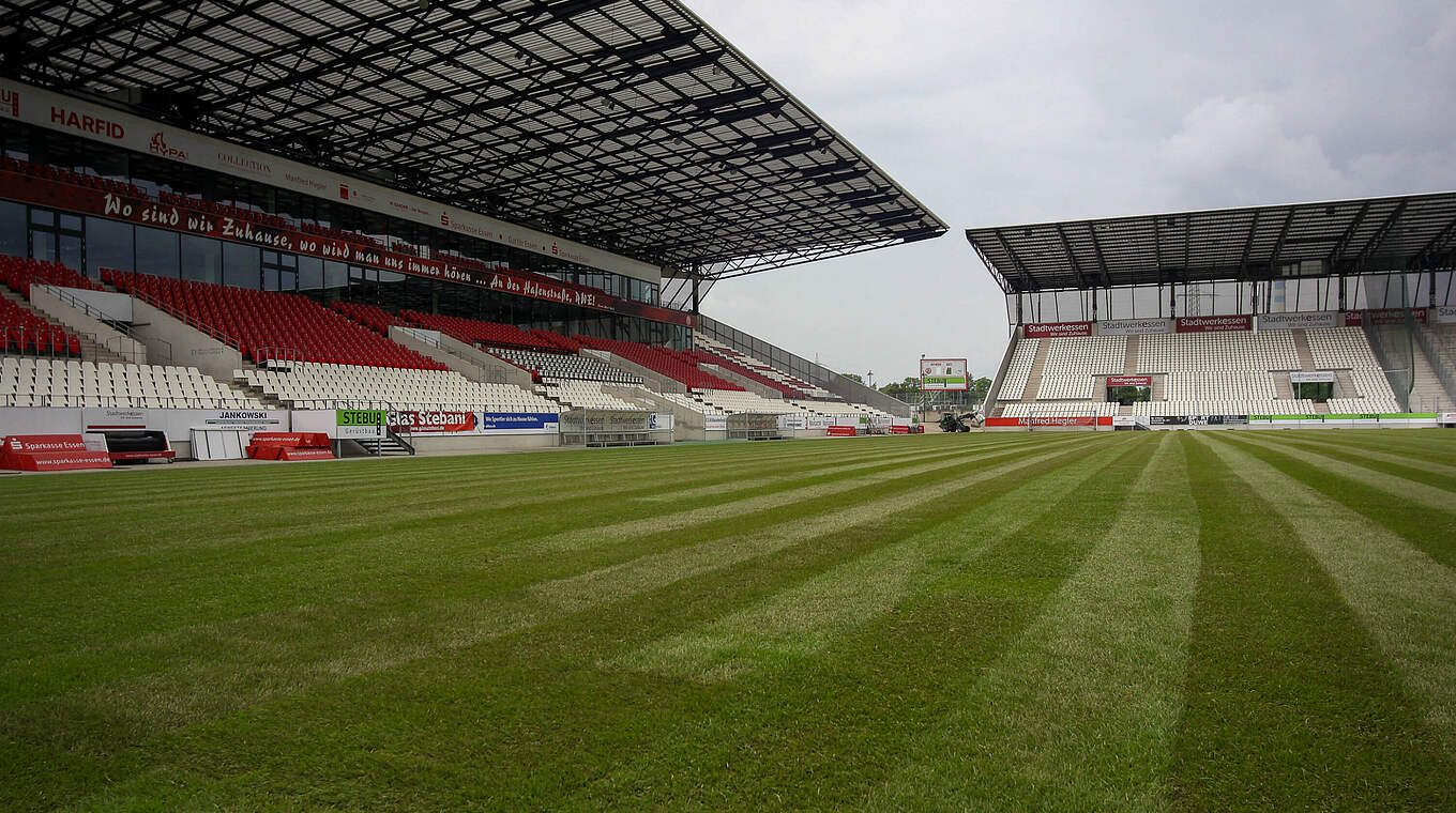 Frisches Geläuf: Das Stadion Essen hat im Juli einen neuen Rasen erhalten © imago