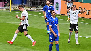 Mergim Berisha celebrates his opening goal. © imago