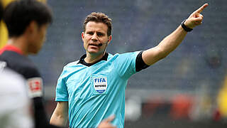 79. Einsatz in der Champions League: FIFA-Schiedsrichter Dr. Felix Brych © Getty Images