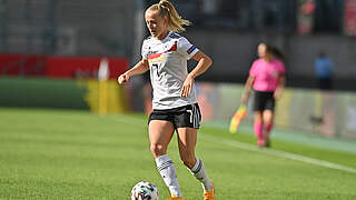 Lea Schüller leaves the team as a precautionary measure © imago