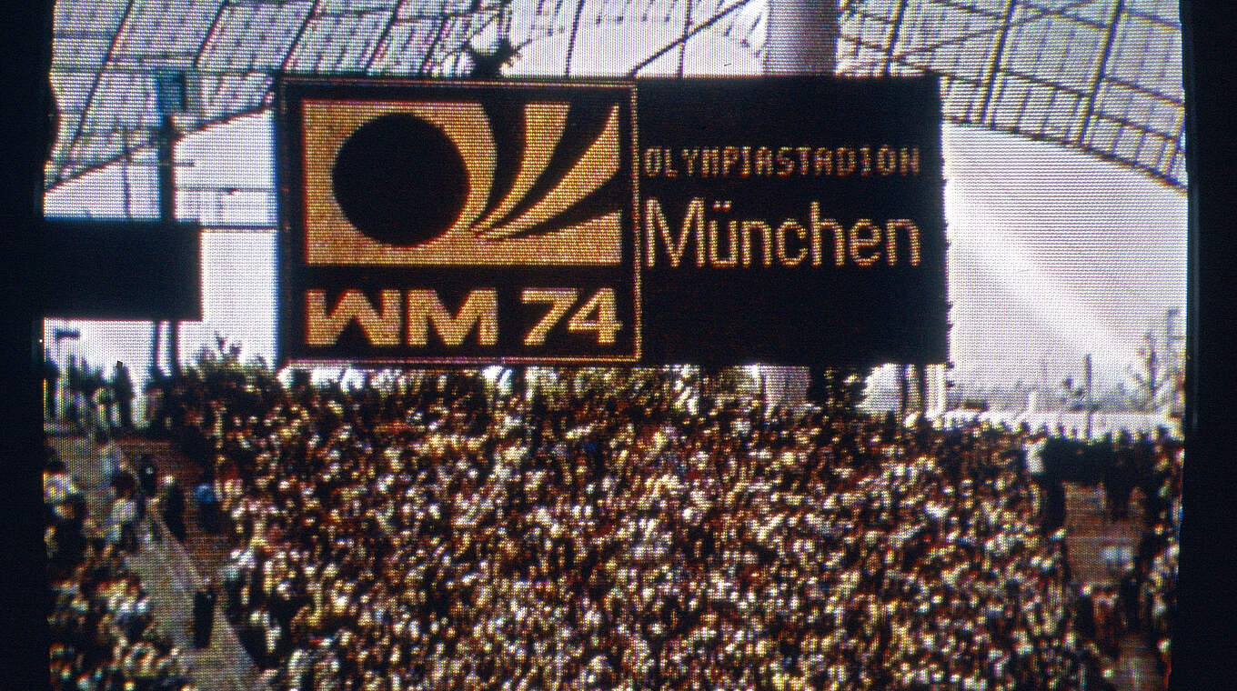 Grandiose Kulisse für das WM-Endspiel 1974: das Münchner Olympiastadion © imago images/United Archives