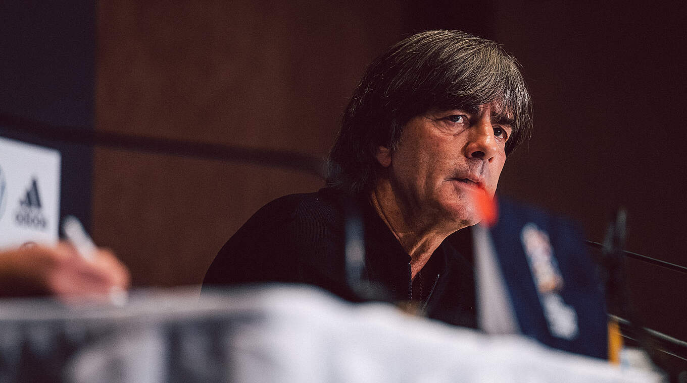 Joachim Löw: "Our first and most important job is to win the game" © Philipp Reinhard