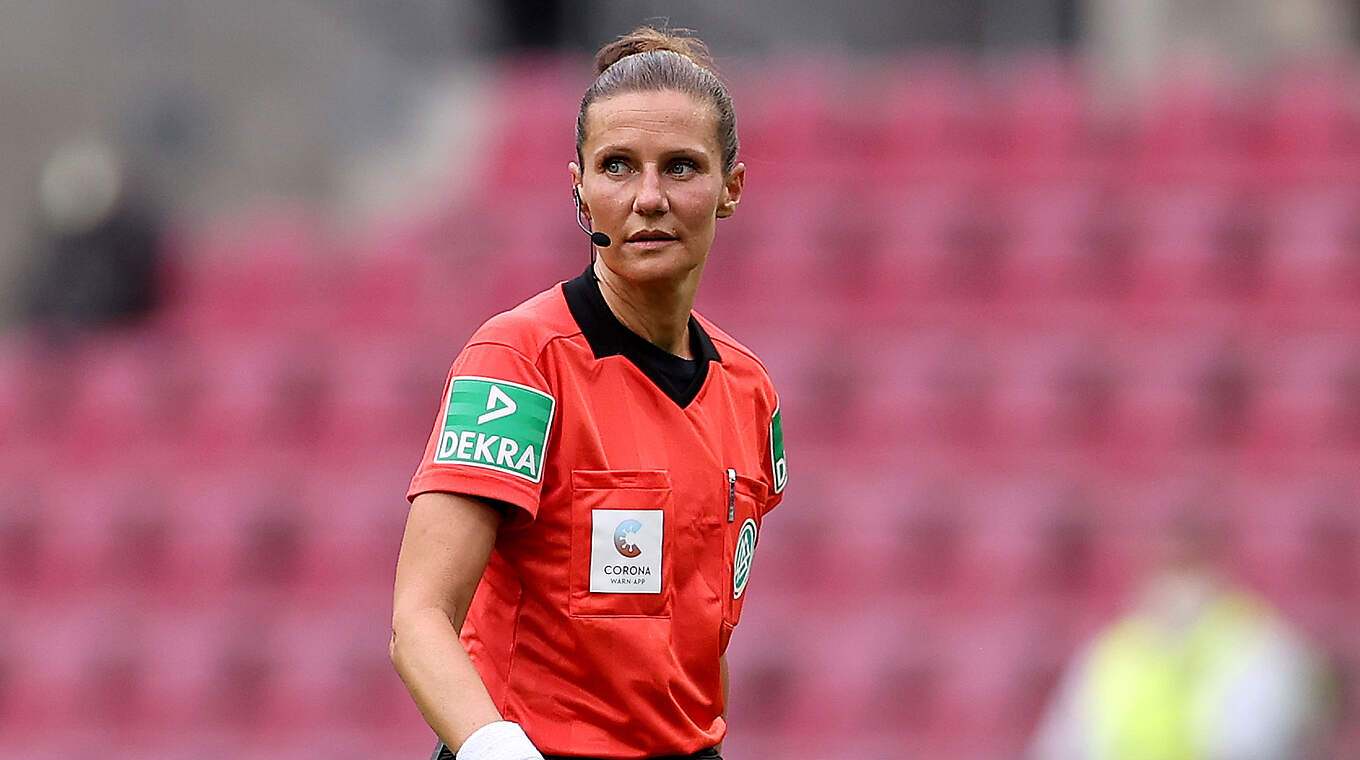 38. Einsatz in der Frauen-Bundesliga: Schiedsrichterin Nadine Westerhoff © Getty Images