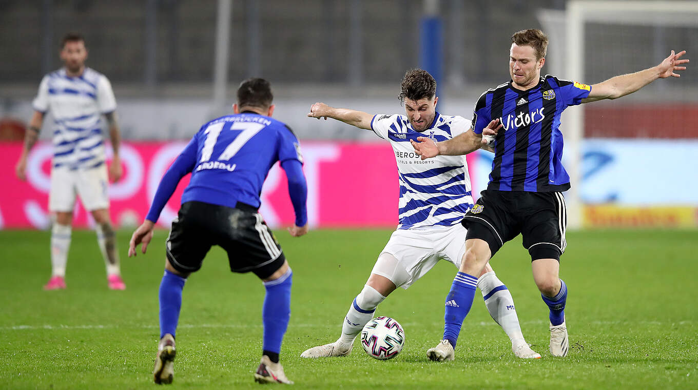 Auch schon gegen Duisburg in der Nachspielzeit getroffen: Sebastian Jacob (r.) © 2020 Getty Images