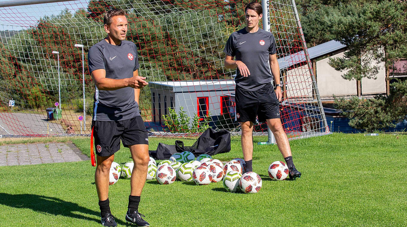 Schäfer mit Co-Trainer Philipp Wollscheid (r.): "Umgebe mich lieber mit starken Leuten" © 1. FC Kaiserslautern