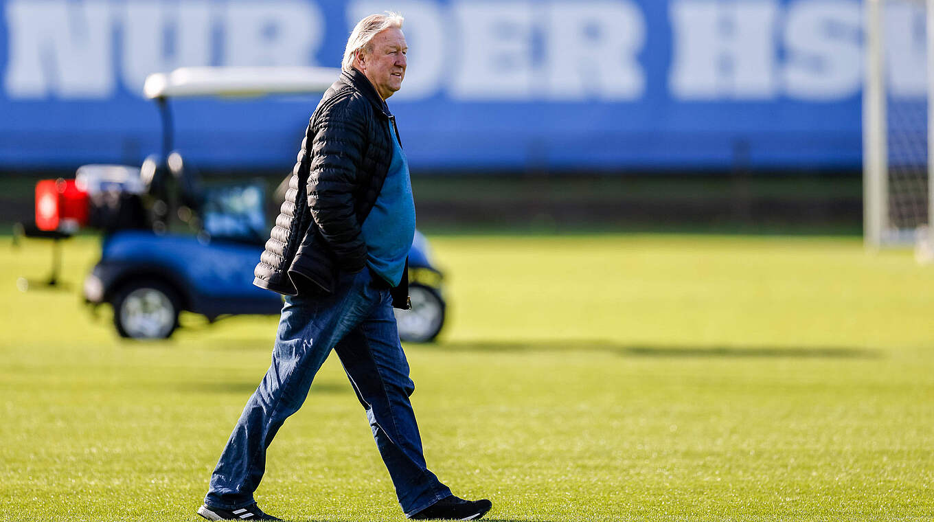 Hrubesch: "Wenn ich Nachwuchsarbeit betreibe, muss ich den Weg zu Ende führen"
 © imago images/Philipp Szyza