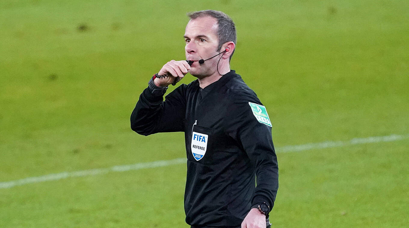 Steht vor seinem 161. Einsatz in der Bundesliga: FIFA-Referee Marco Fritz © imago