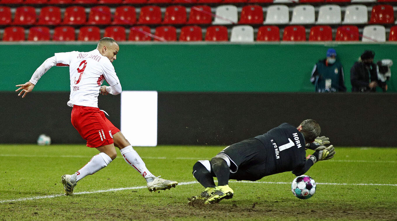 Ausgleich: Jann George (l.) bringt Regensburg zurück ins Spiel © 2021 Getty Images