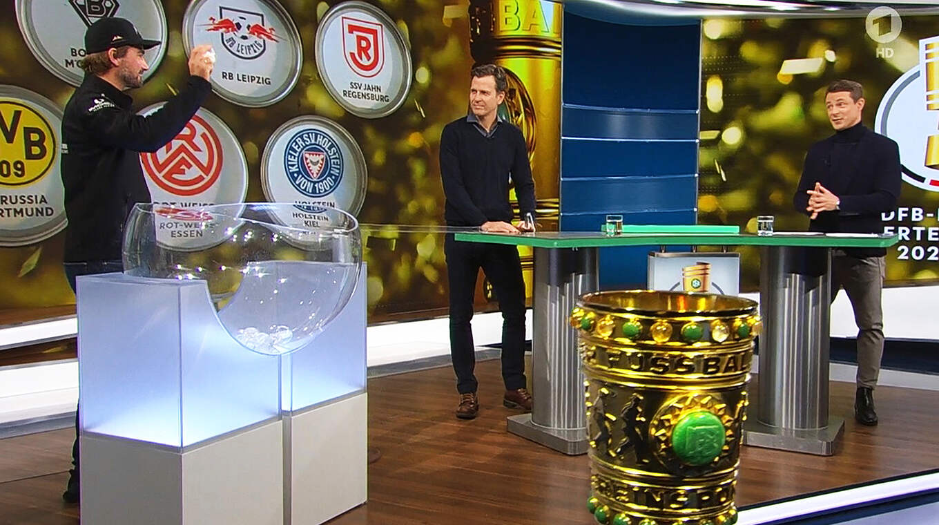 Lost zwei hochkarätige Bundesligaduelle im Viertelfinale aus: Boris Herrmann (l.) © DFB