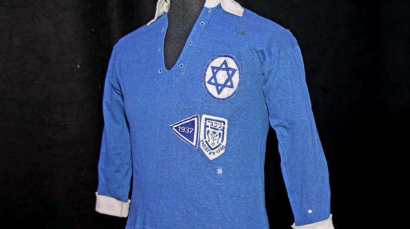 Einzigartiges Exponat von 1937: Das Makkabi-Meister-Trikot von Max Girgulski © Deutsches Fußballmuseum