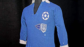 Einzigartiges Exponat von 1937: Das Makkabi-Meister-Trikot von Max Girgulski © Deutsches Fußballmuseum