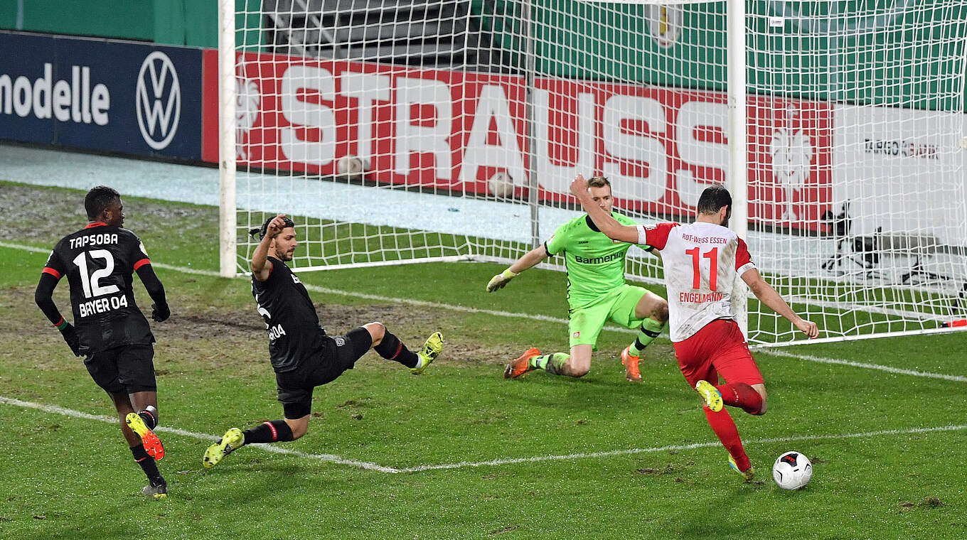 RWE-Siegtorschütze beim 2:1 nach Verlängerung gegen Leverkusen: Engelmann (r.) © imago images/Team 2