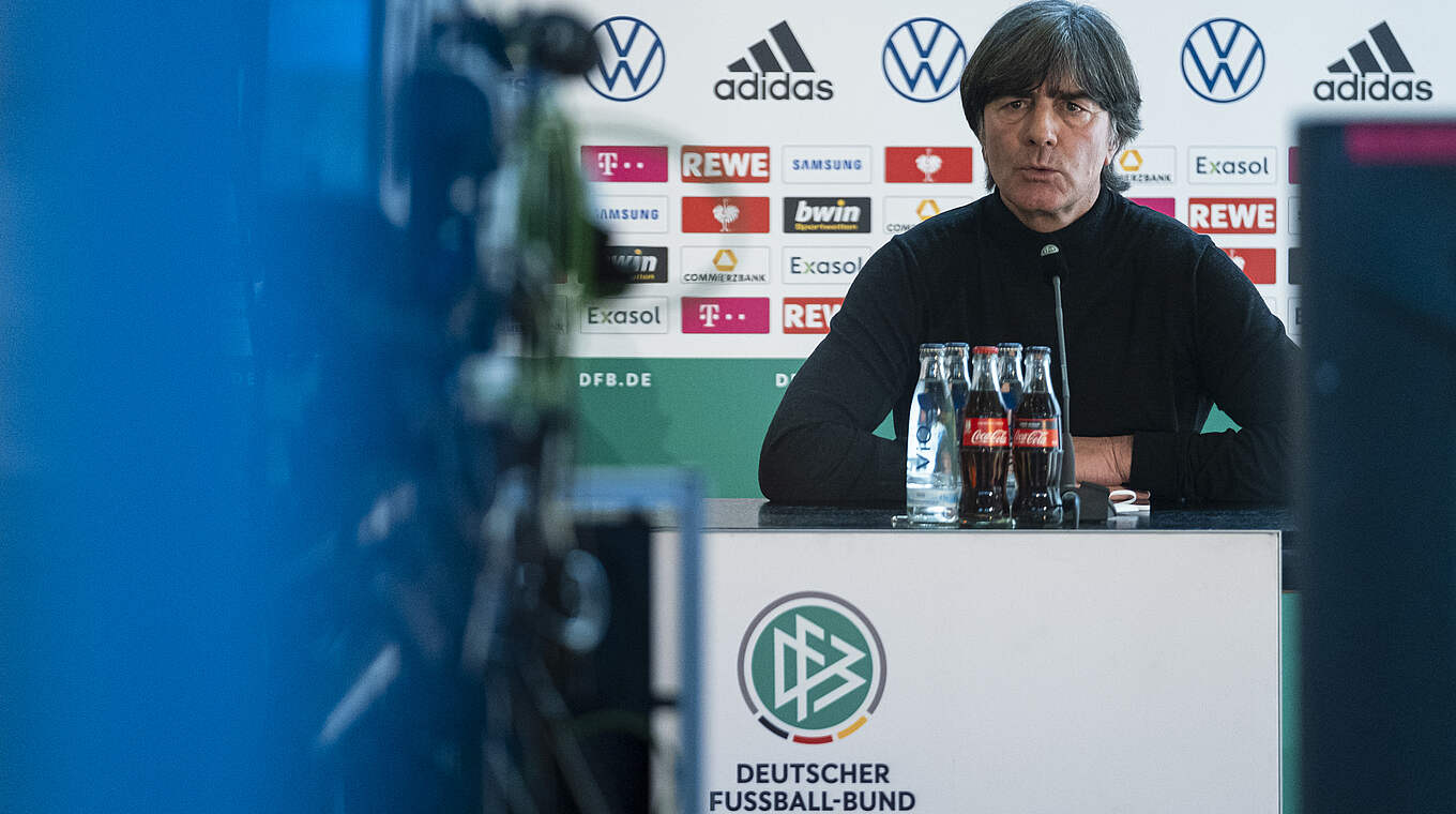 Löw: "The change should not hinder the team; a new coach has sufficient time now" © Thomas Boecker/DFB