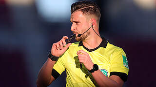 Leitet in München sein 28. Bundesligaspiel: DFB-Schiedsrichter Daniel Schlager © 2021 Getty Images